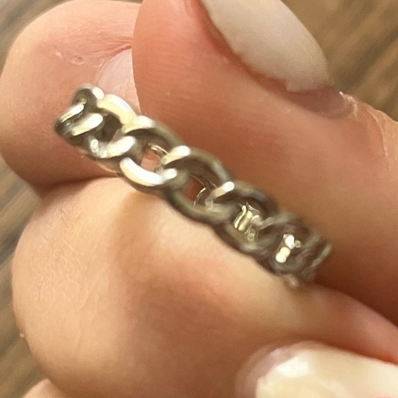 Brandy Melville chain link ring - Picture 1 of 2